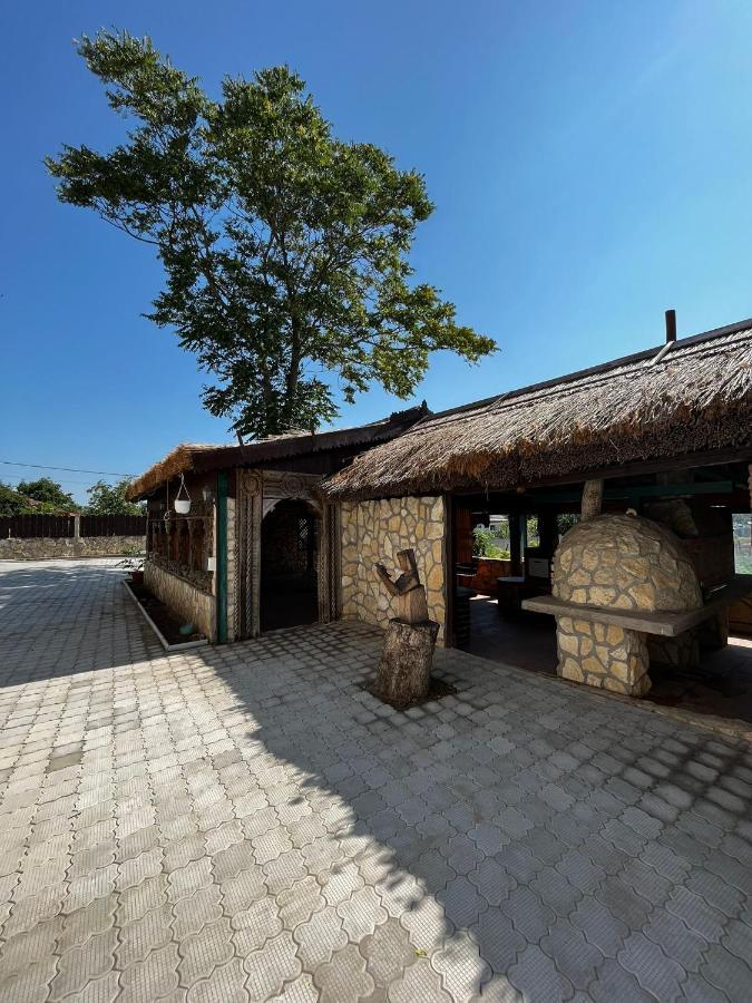 La Conac Nufaru Exterior foto